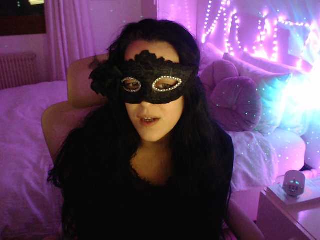 Auri5hot's BongaCams show and profile