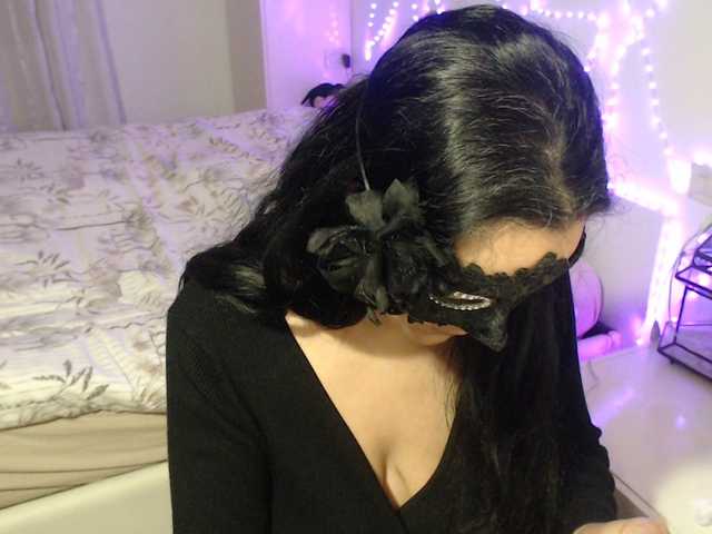 Auri5hot's BongaCams show and profile