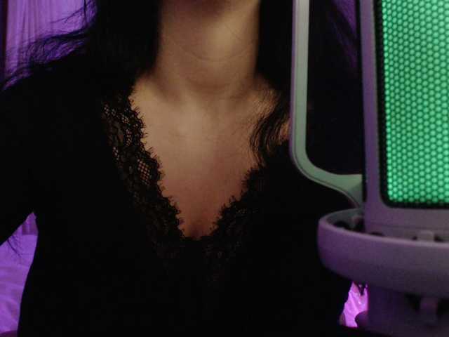 Auri5hot's BongaCams show and profile