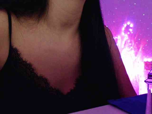 Auri5hot Live Webcam on BongaCams