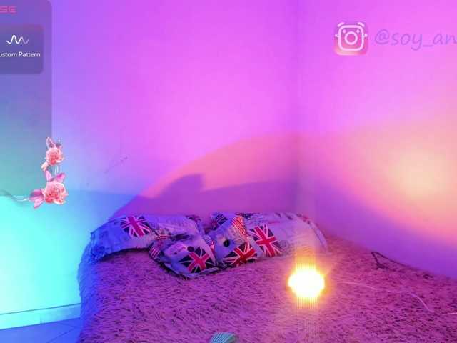 Morgaann's BongaCams show and profile