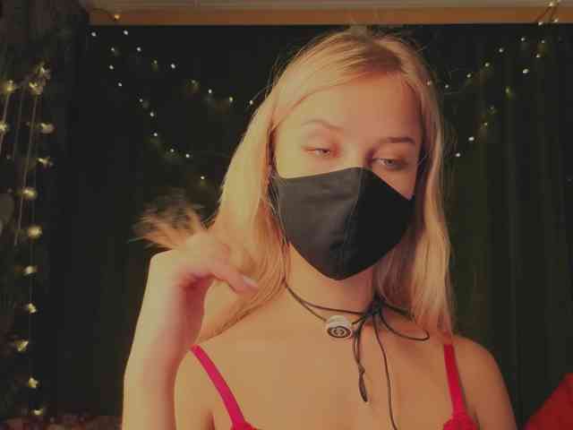 Meeeeow Live Webcam on BongaCams