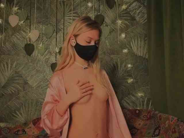 EternalOphelia webcam