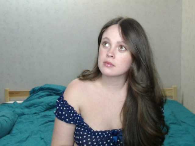 Gummy7bears's BongaCams show and profile