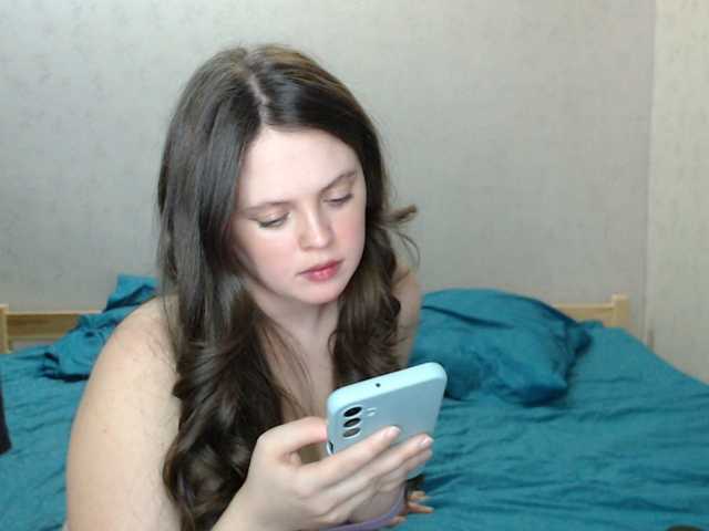 Gummy7bears's BongaCams show and profile