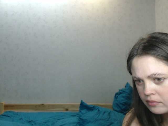 Gummy7bears's BongaCams show and profile