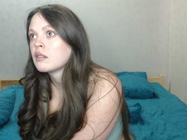 Gummy7bears's BongaCams show and profile