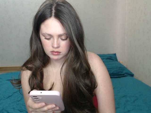 Gummy7bears's BongaCams show and profile