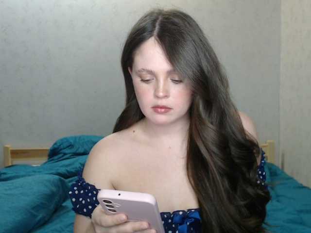 Gummy7bears's BongaCams show and profile