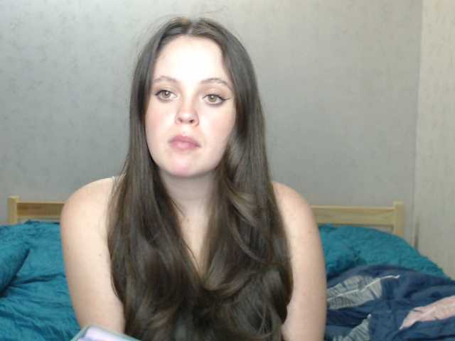 Gummy7bears's BongaCams show and profile