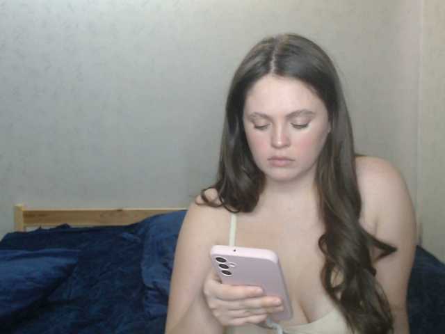 Gummy7bears live cam profile