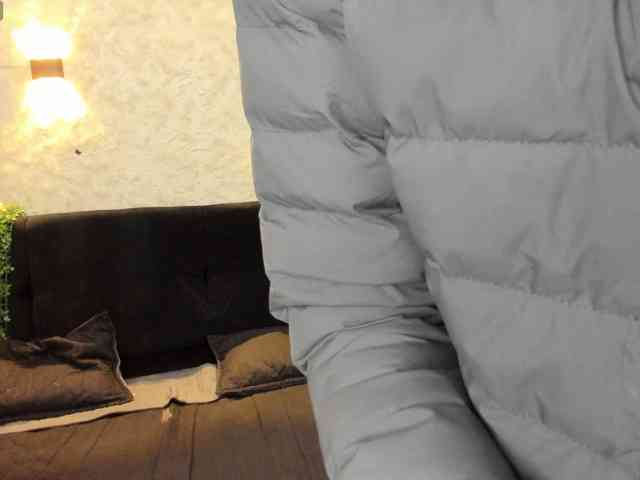 RobinssonWild Live Webcam on BongaCams