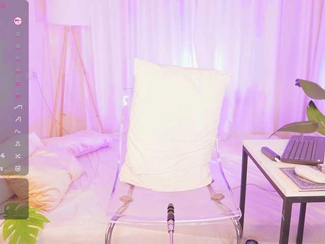 SexyBlondeDoll's BongaCams show and profile