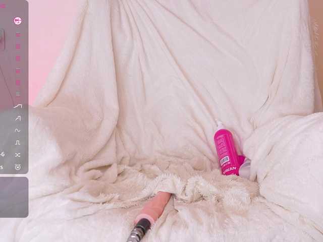 SexyBlondeDoll's BongaCams show and profile