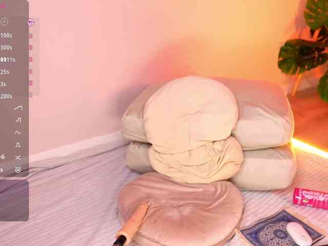 SexyBlondeDoll webcam