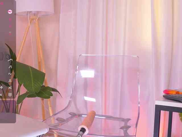 SexyBlondeDoll webcam