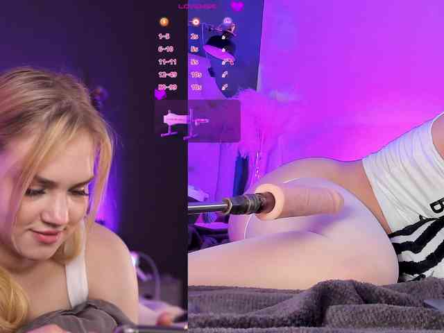 SexyBlondeDoll webcam