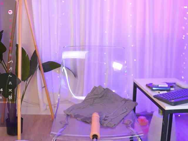 SexyBlondeDoll webcam