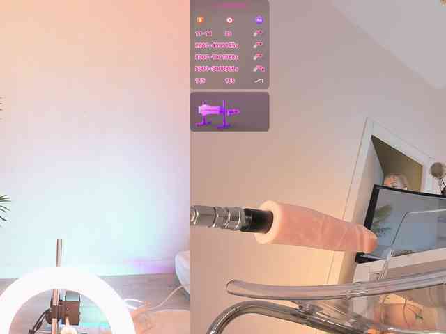 SexyBlondeDoll webcam