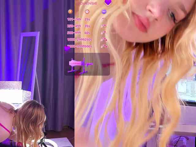 SexyBlondeDoll webcam
