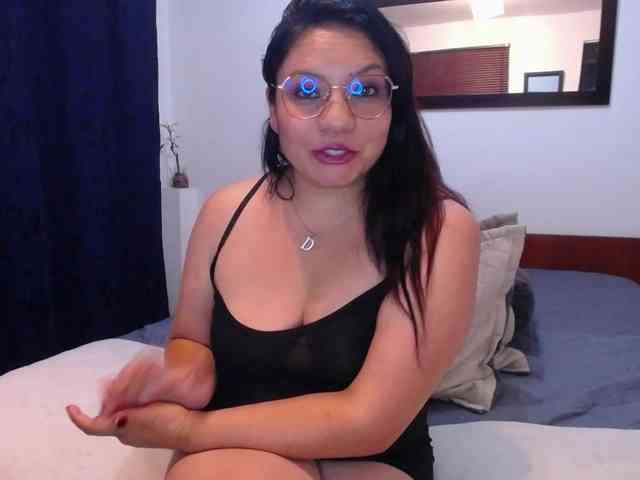 Samaantha webcam