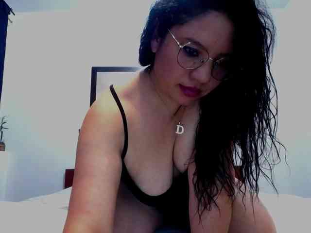 Samaantha webcam