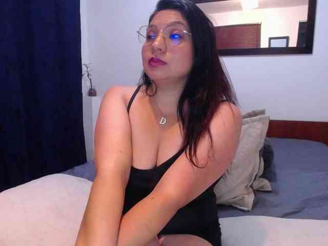 Samaantha webcam