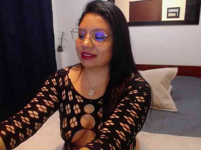 Samaantha webcam