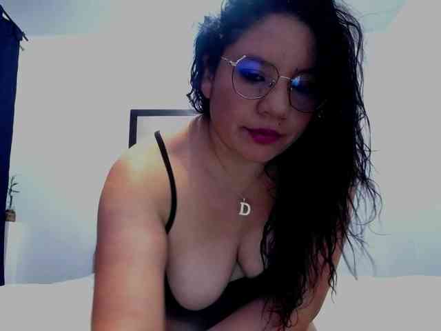 Samaantha webcam