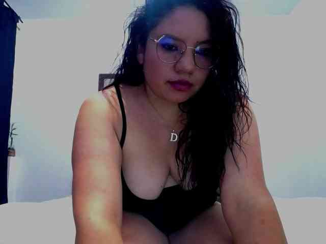 Samaantha webcam