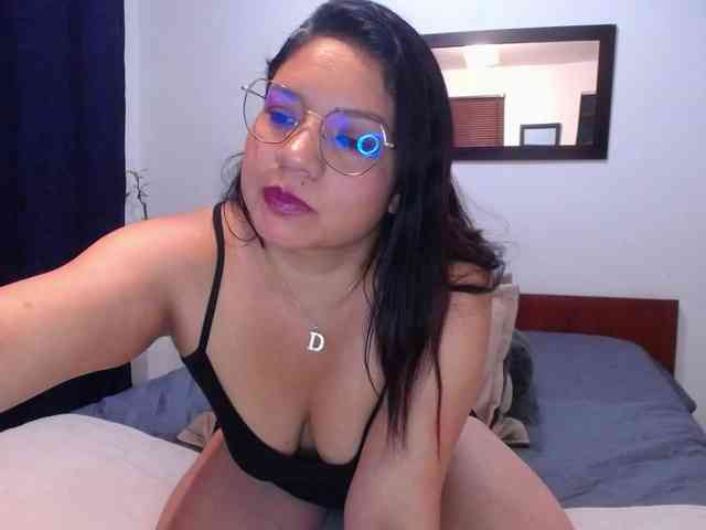 Samaantha webcam