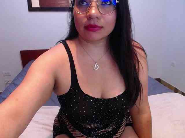 Samaantha webcam