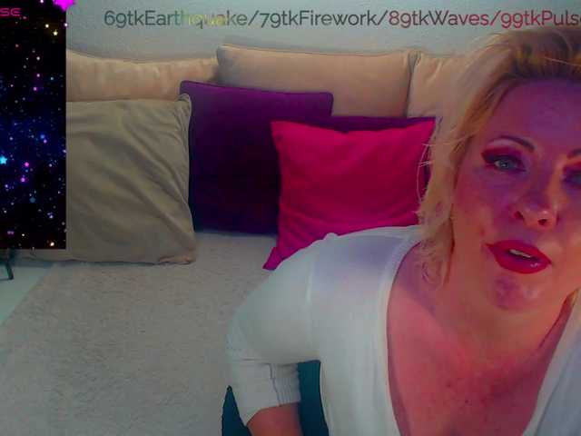 Alexin-McQueen live cam profile