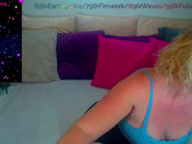 Alexin-McQueen Live Webcam on BongaCams
