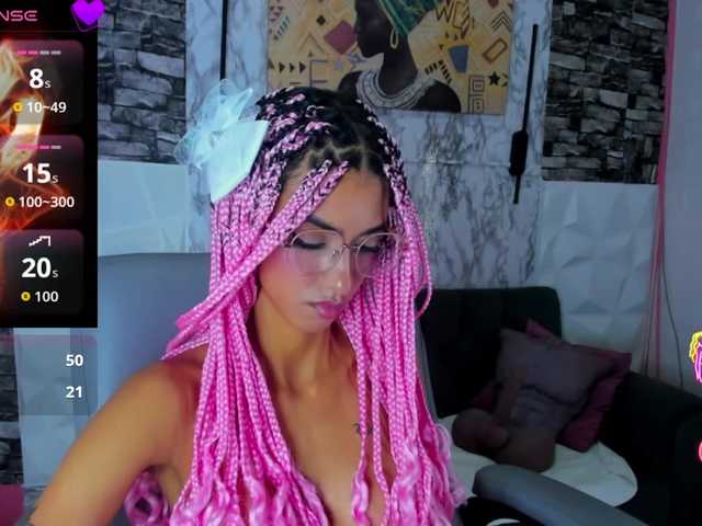 queencuarxxo's BongaCams show and profile