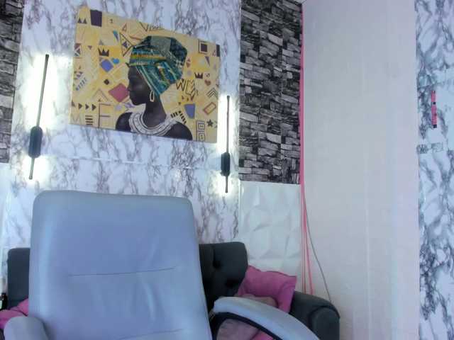 queencuarxxo's BongaCams show and profile