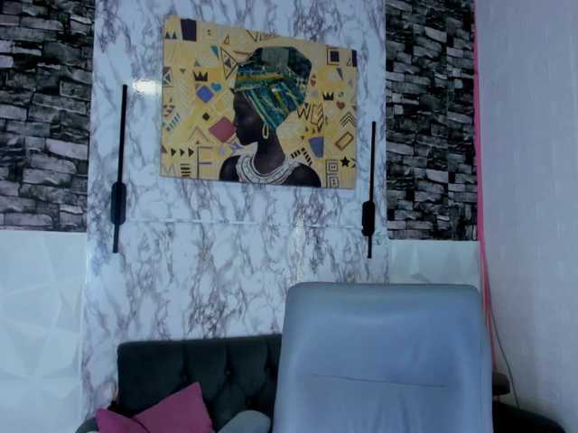 queencuarxxo's BongaCams show and profile