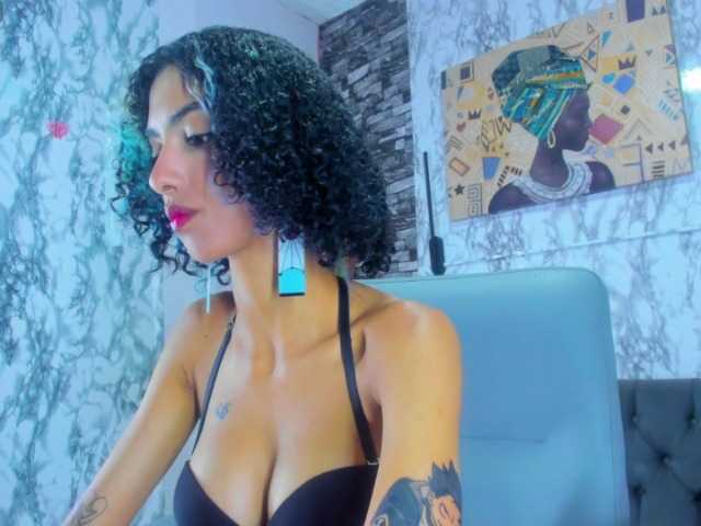  queencuarxxo chat room