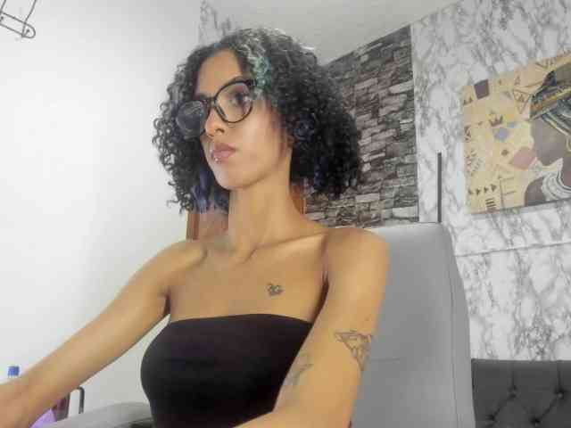 queencuarxxo webcam