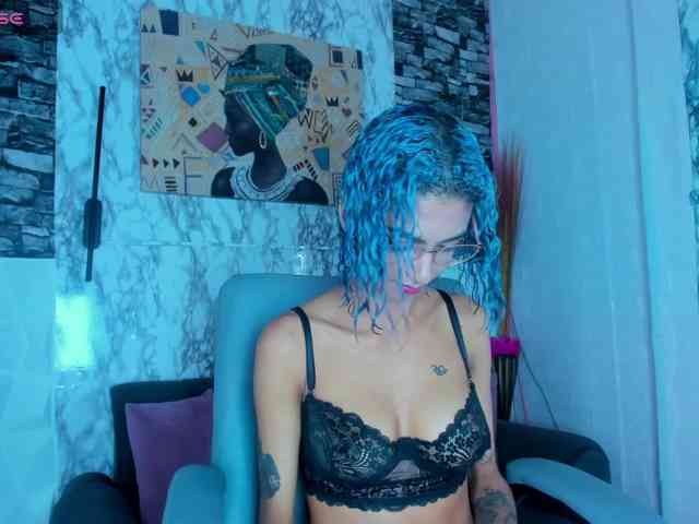 queencuarxxo webcam