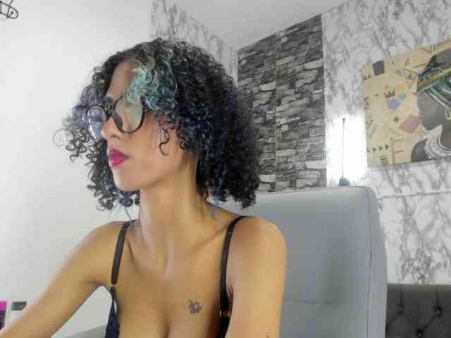 queencuarxxo webcam