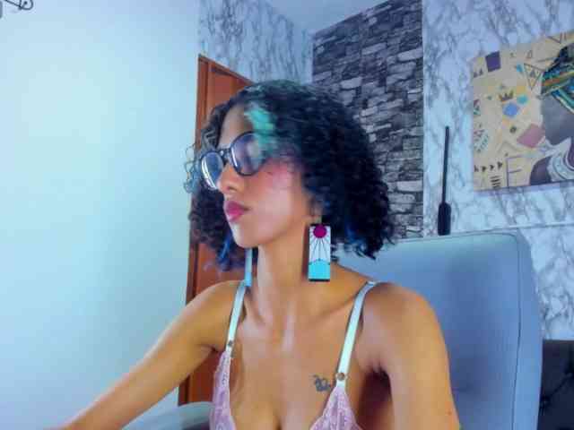 queencuarxxo webcam