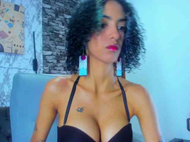 queencuarxxo webcam