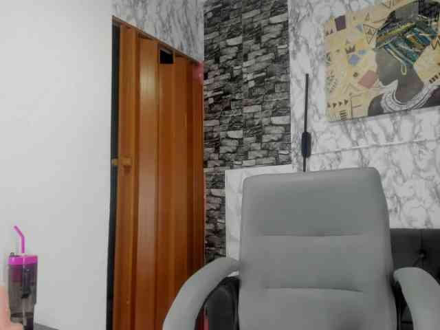 queencuarxxo webcam