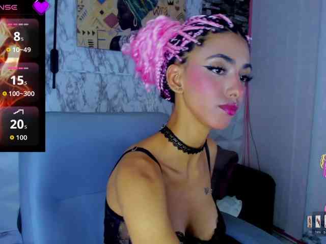 queencuarxxo Live Webcam on BongaCams