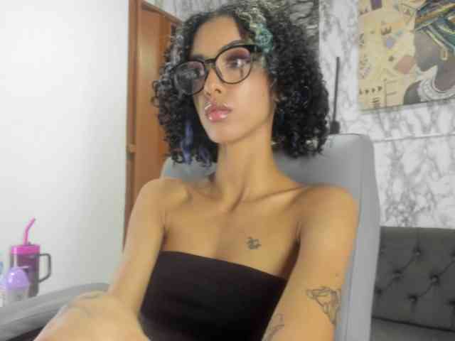 queencuarxxo webcam