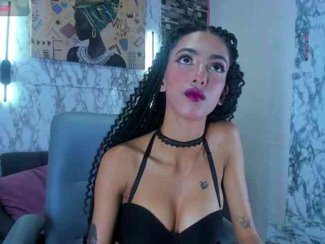 queencuarxxo webcam