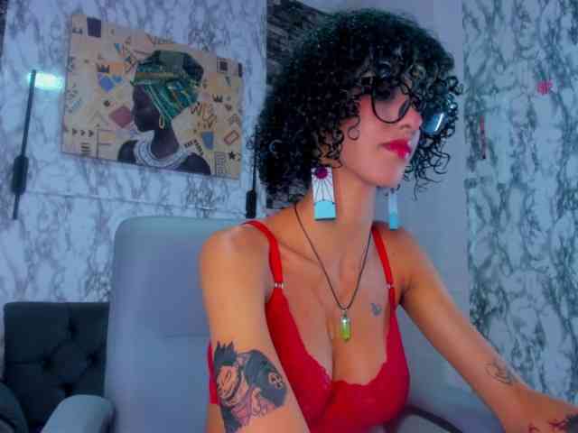 queencuarxxo webcam