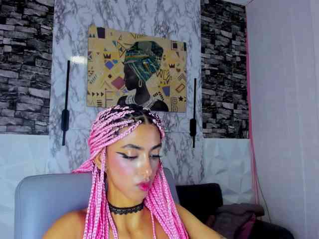 queencuarxxo webcam