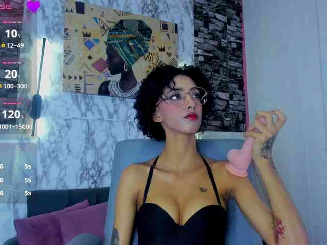 queencuarxxo webcam